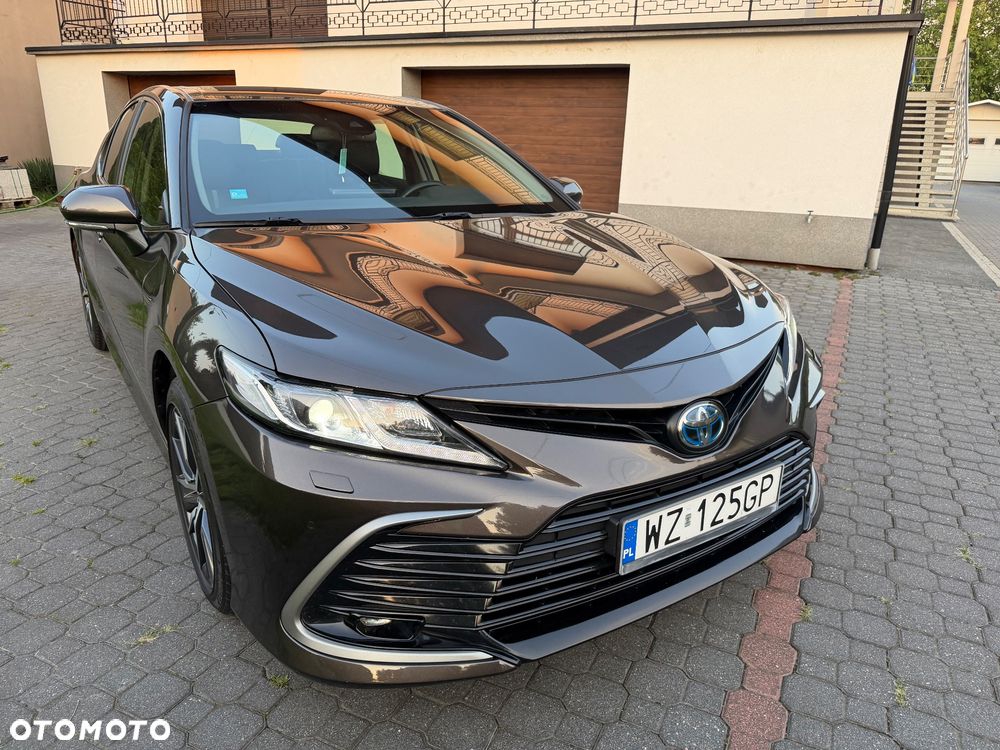 Toyota Camry - 2