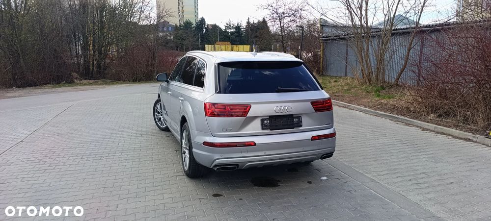 Audi Q7 - 13