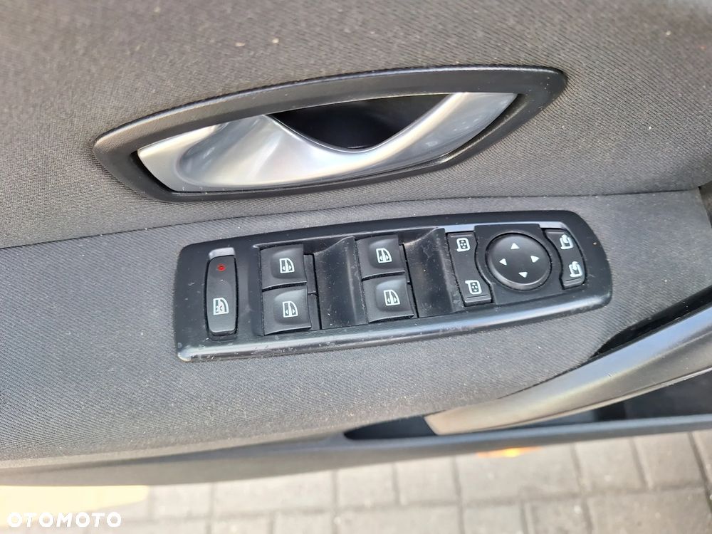 Renault Megane dCi 130 FAP Dynamique - 9
