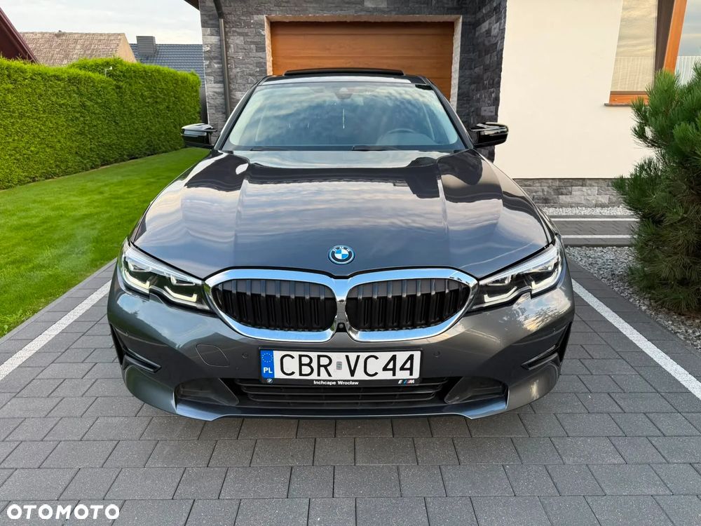 BMW Seria 3 330e xDrive - 35