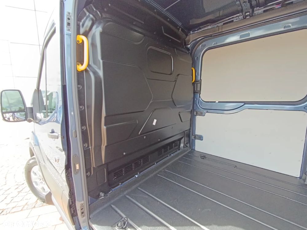 Ford Ford Transit Van L3H2 - 39