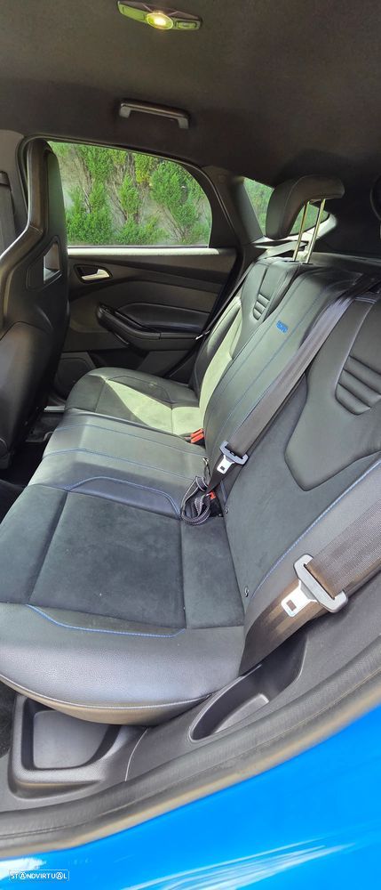 Ford Focus 2.3 EcoBoost RS - 4