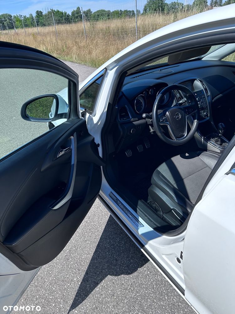 Opel Astra 1.4 T Cosmo - 10