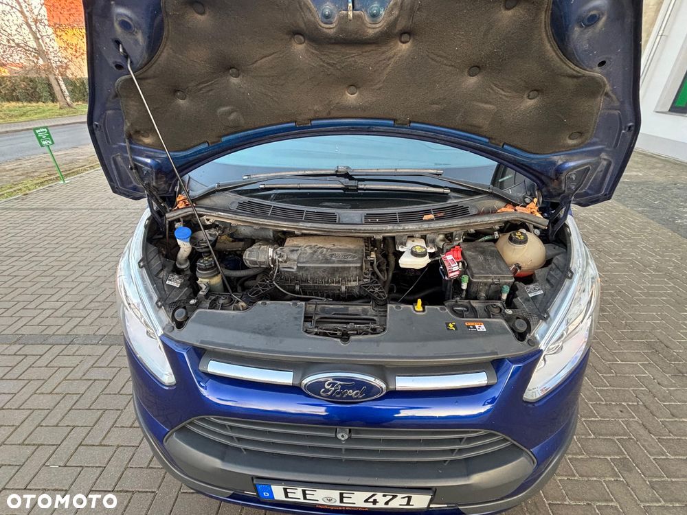 Ford Tourneo Custom - 11