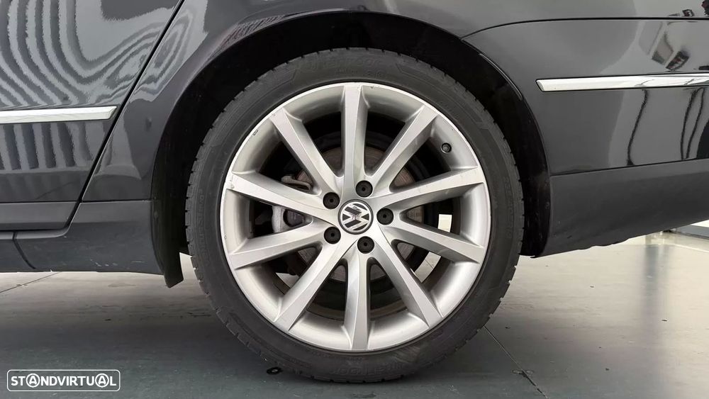 VW Passat 2.0 TDI Sport - 15