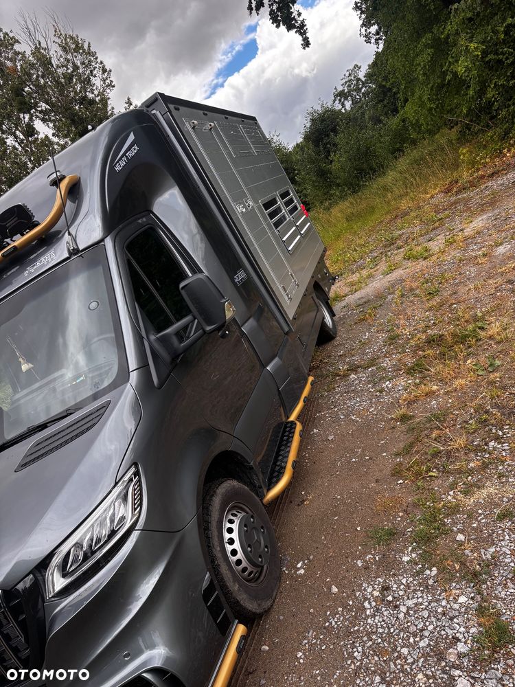 Mercedes-Benz Sprinter - 5