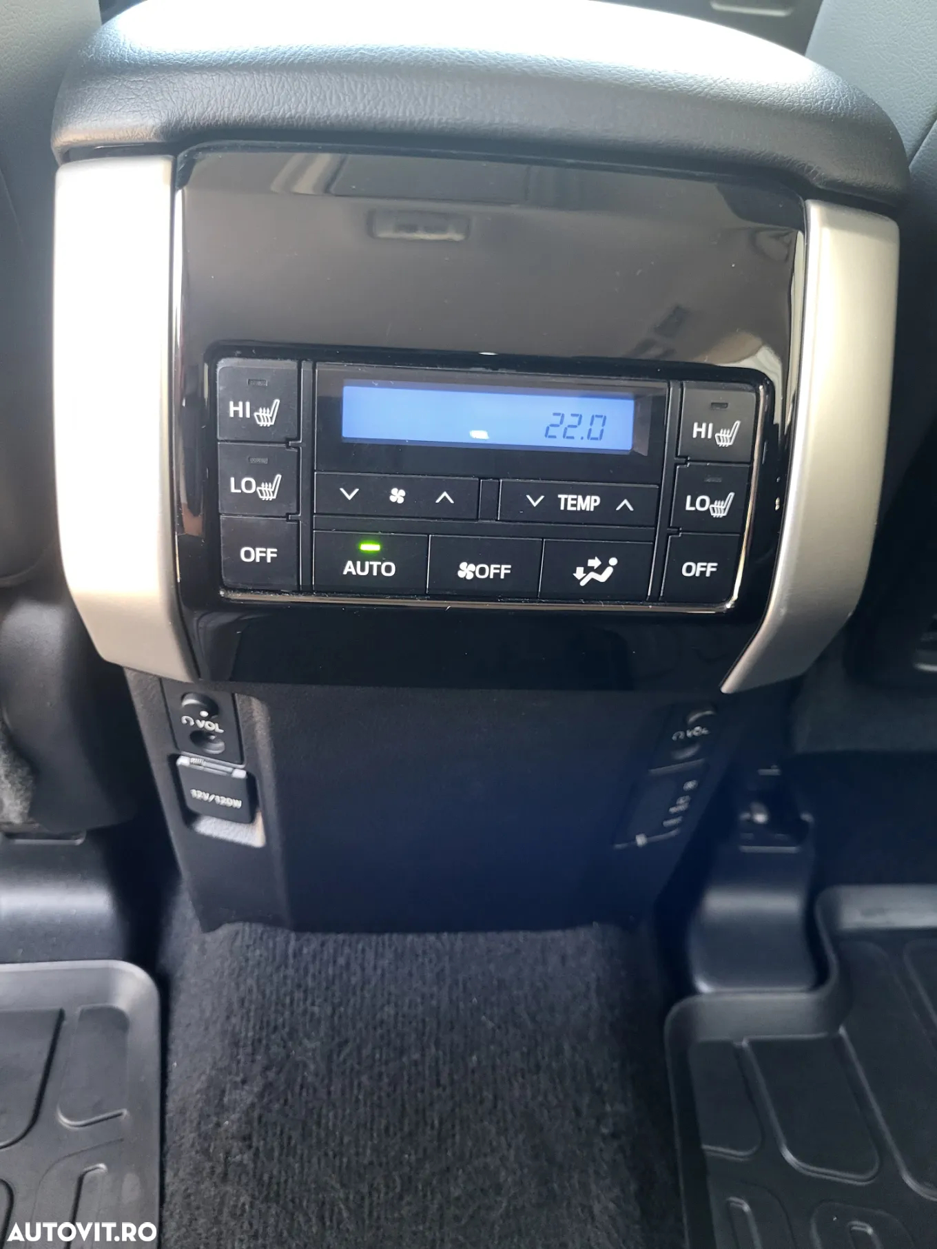 Toyota Land Cruiser 2.8l Turbo D-4D A/T AVS Luxury - 20