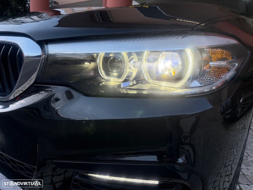 BMW 520 d Pack Desportivo M Auto - 9