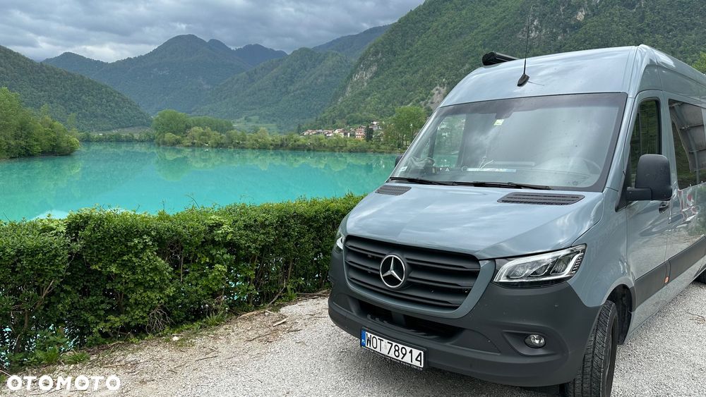 Mercedes-Benz Sprinter 319 - 23