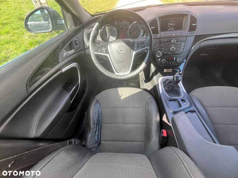 Opel Insignia - 8
