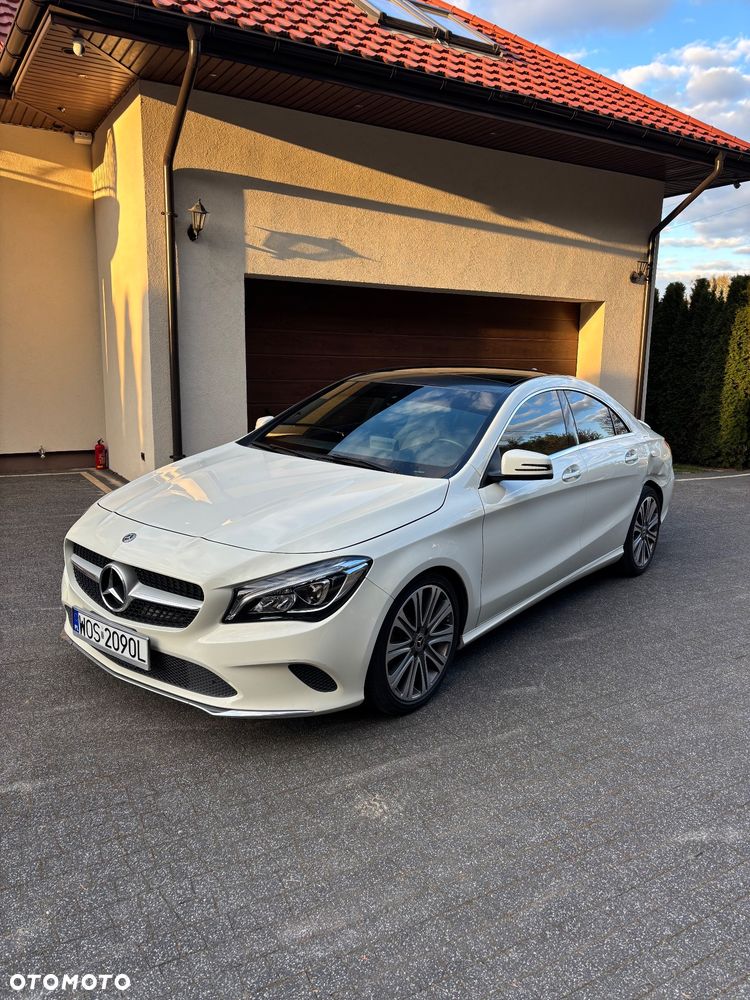 Mercedes-Benz CLA 250 4-Matic - 12