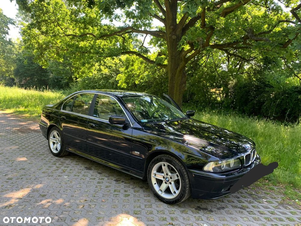 BMW Seria 5 525i - 11