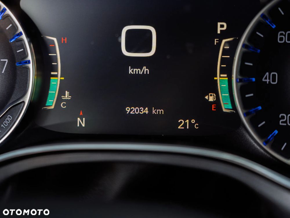 Chrysler Pacifica - 22