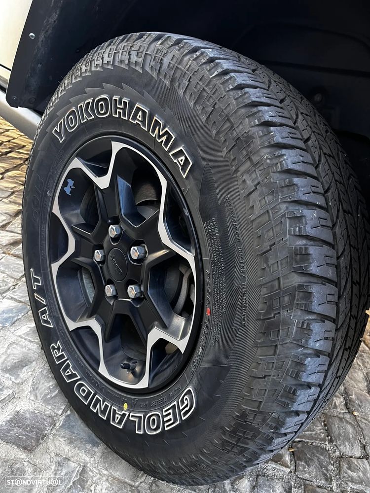 Jeep Wrangler - 19