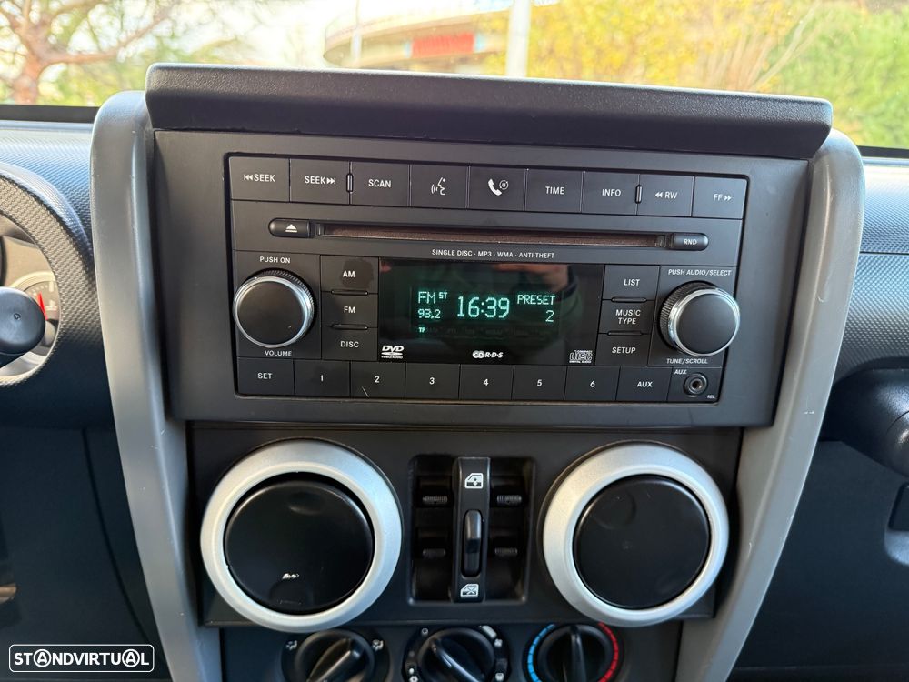 Jeep Wrangler Unlimited 2.8 CRD ATX Sahara - 18