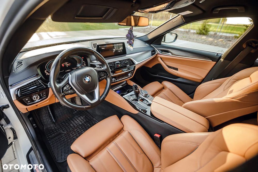 BMW Seria 5 530e iPerformance xDrive Luxury Line - 6