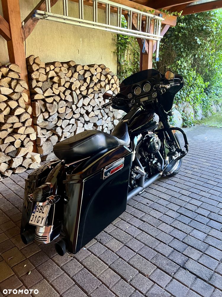 Harley-Davidson Touring Street Glide - 10