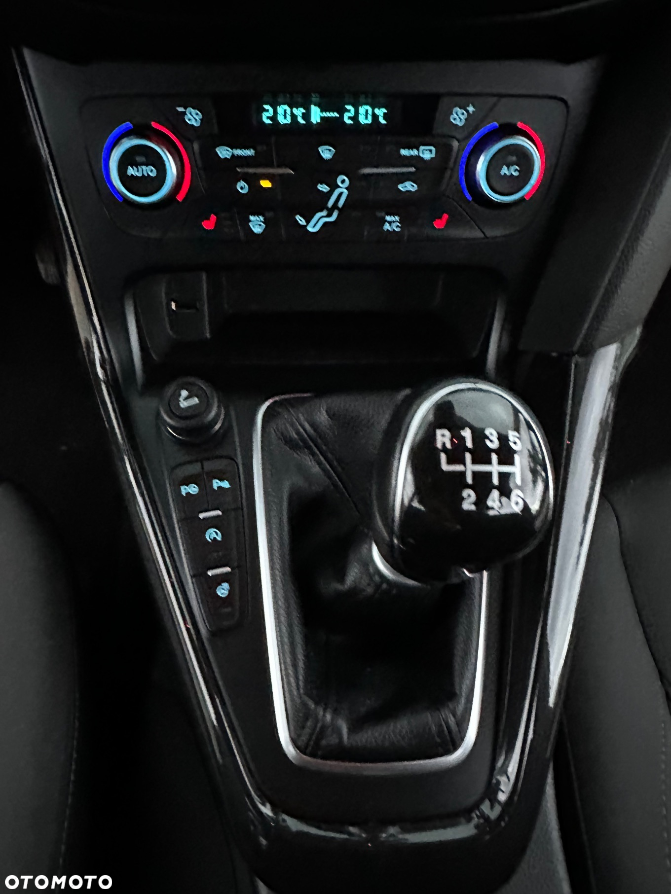 Ford Focus Turnier 1.5 EcoBoost Start-Stopp-System Titanium - 16
