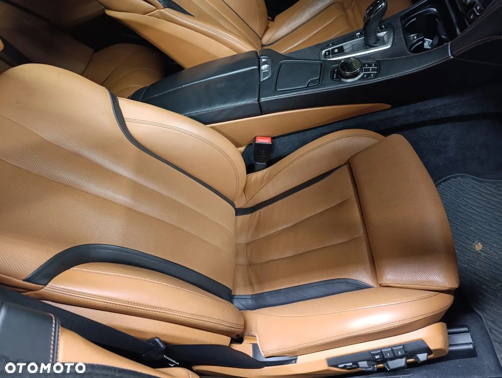 BMW Seria 6 650i - 11