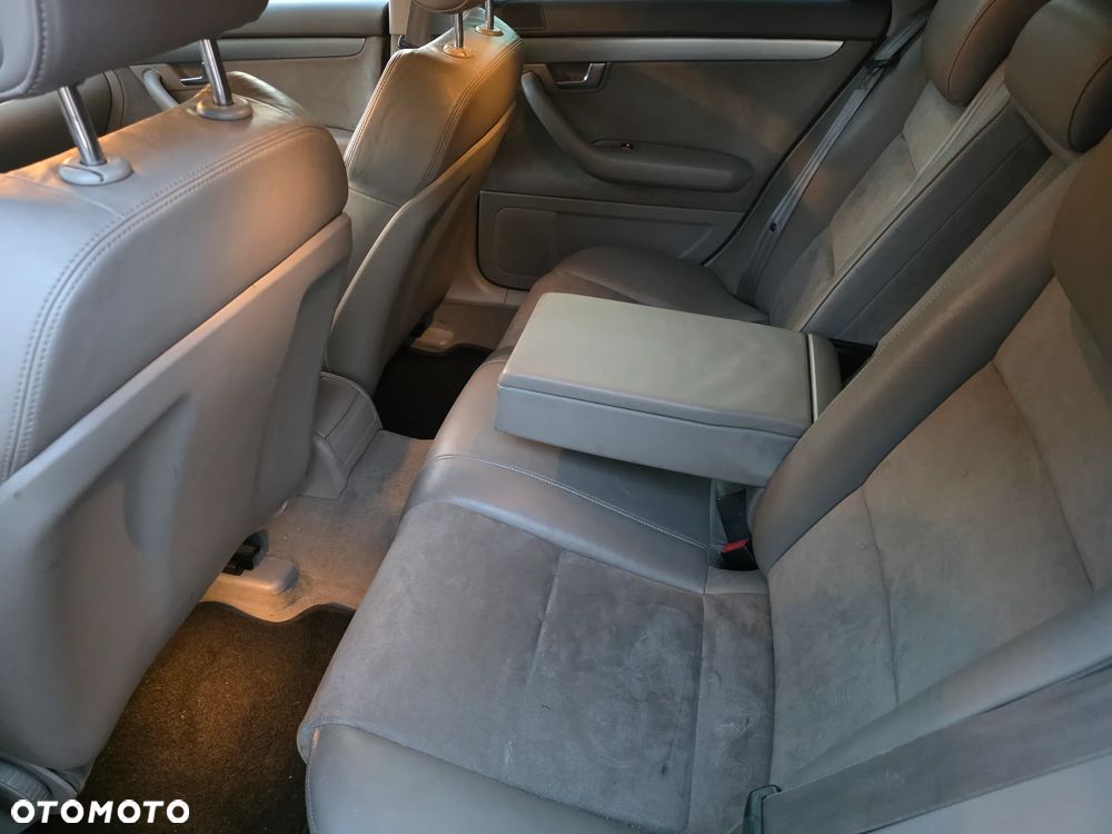 Audi A4 Avant 2.0 TDI DPF multitronic - 14