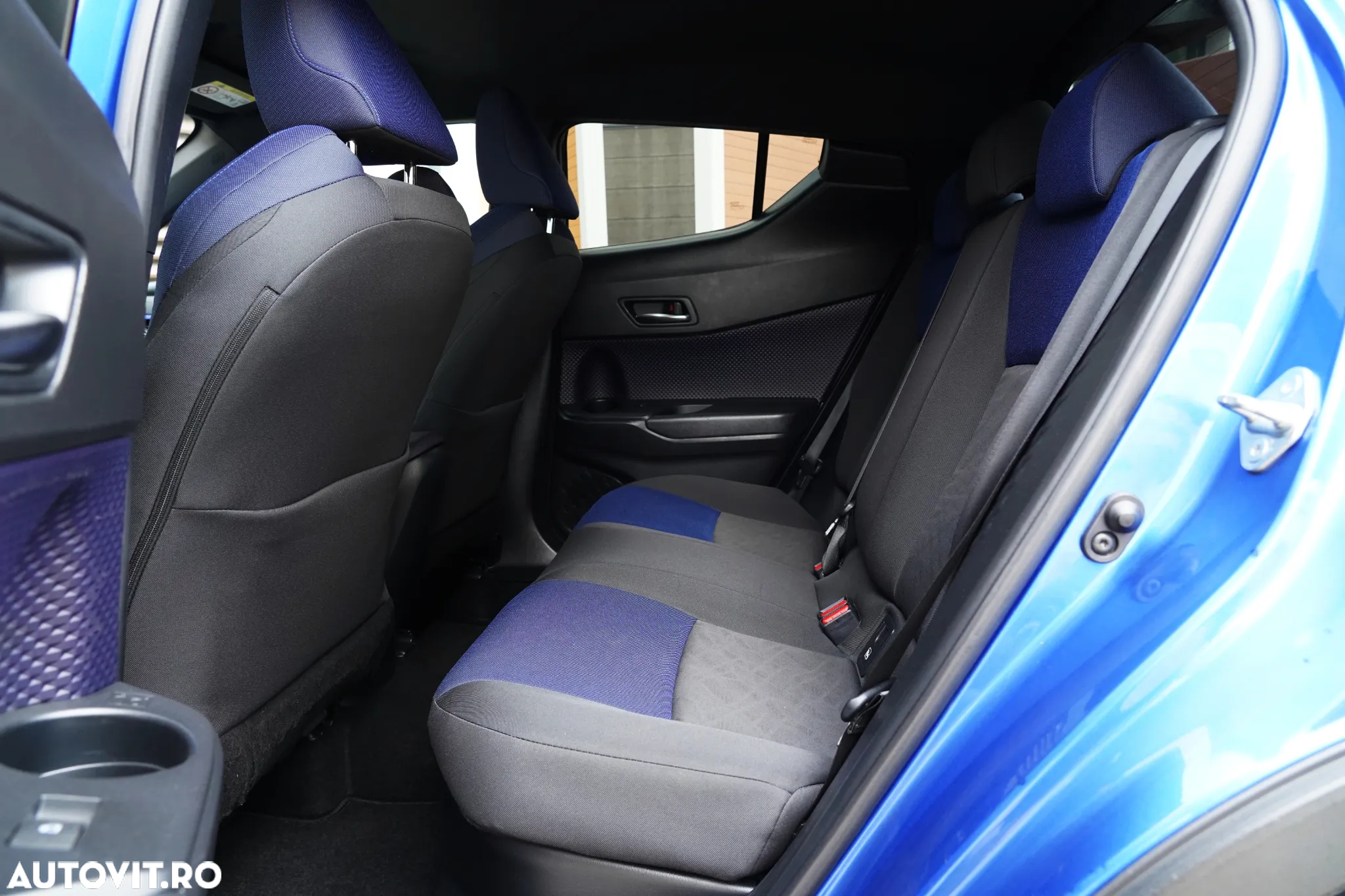 Toyota C-HR 1.8 HSD 122 CP 4x2 CVT Style - 11
