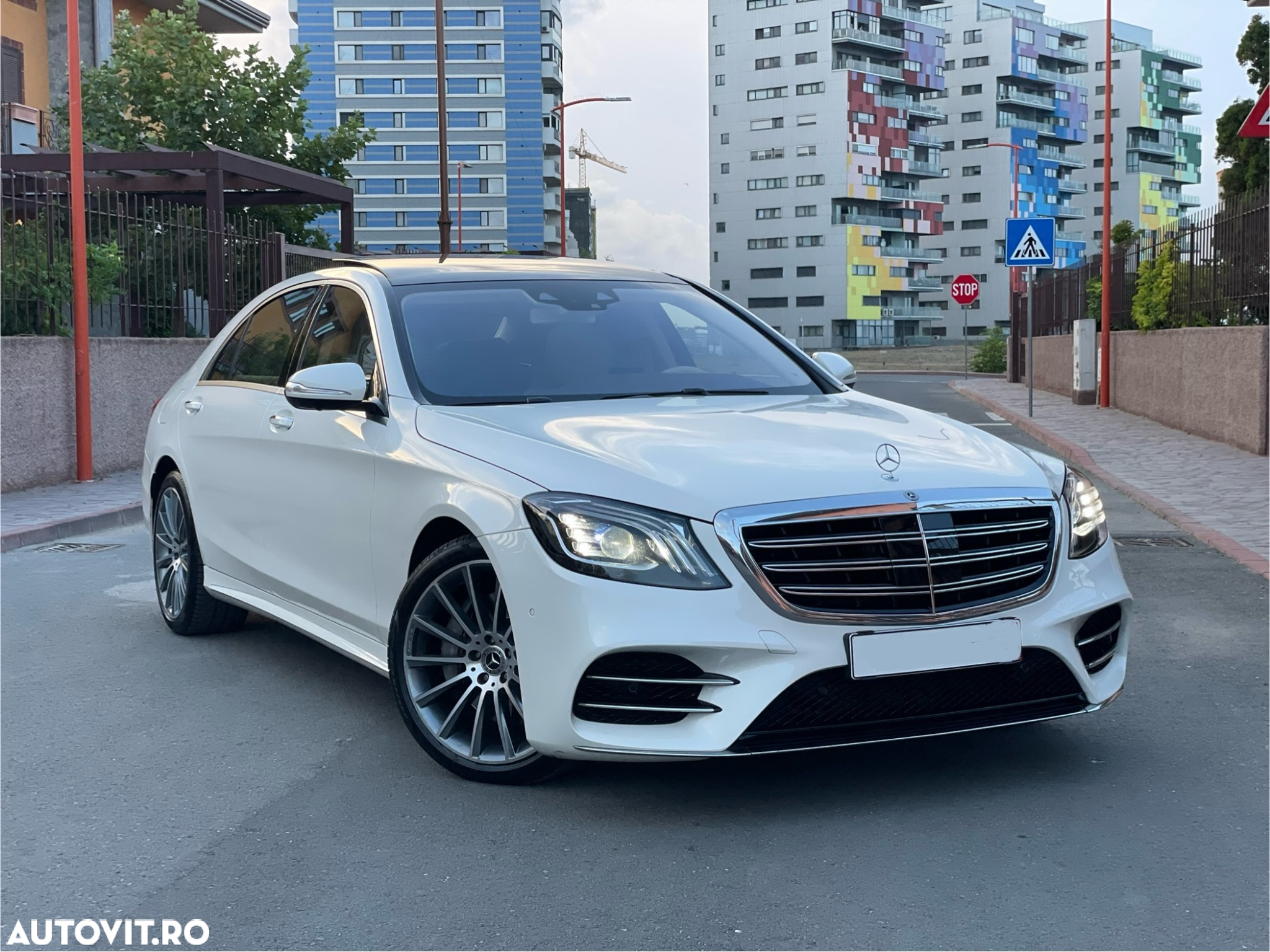 Mercedes-Benz S 560 L 4Matic 9G-TRONIC - 9