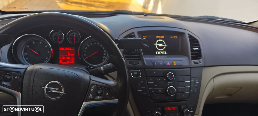 Opel Insignia Sports Tourer - 9