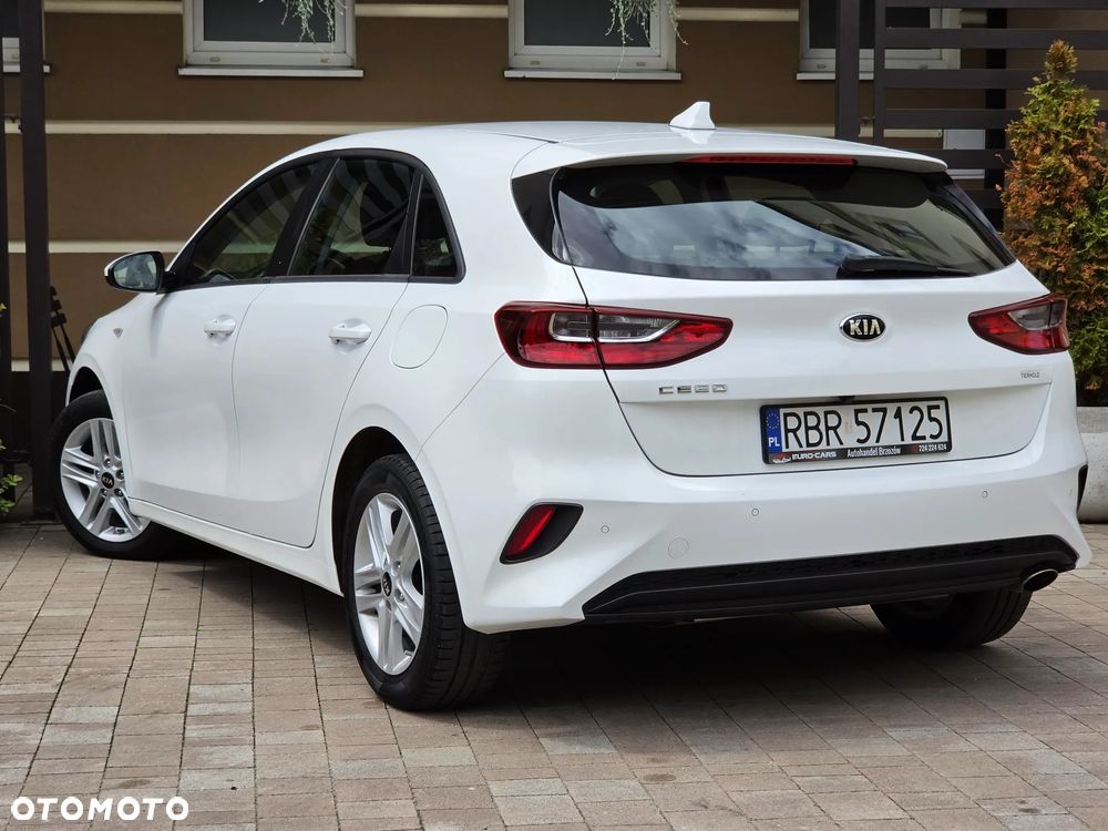 Kia Ceed 1.4 CVVT Attract - 31