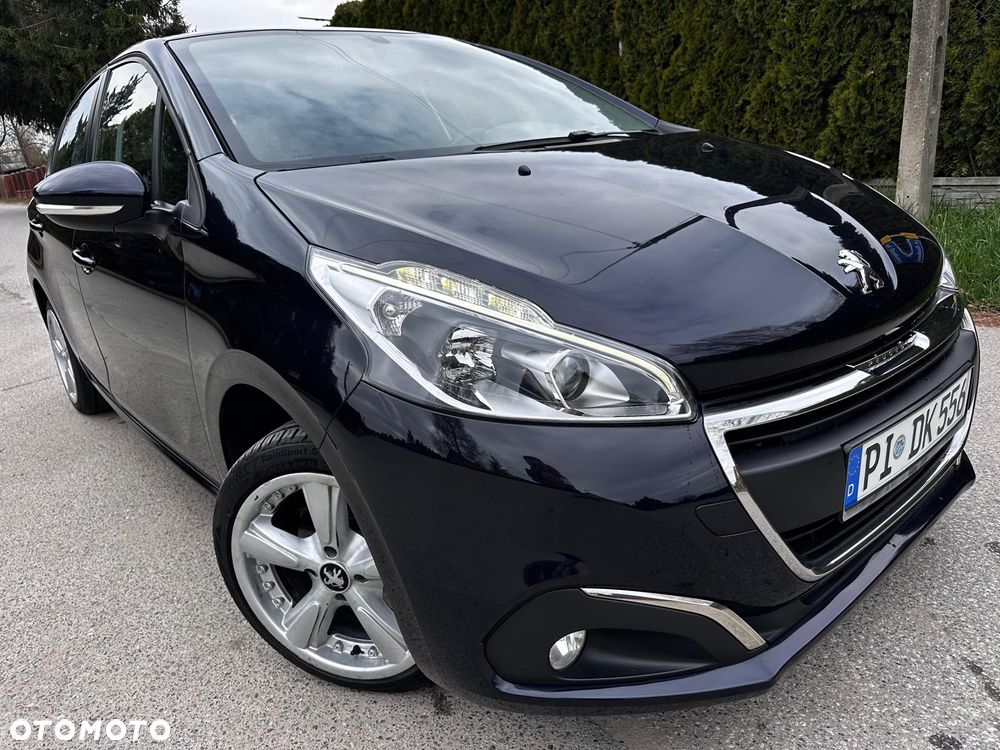 Peugeot 208 - 12