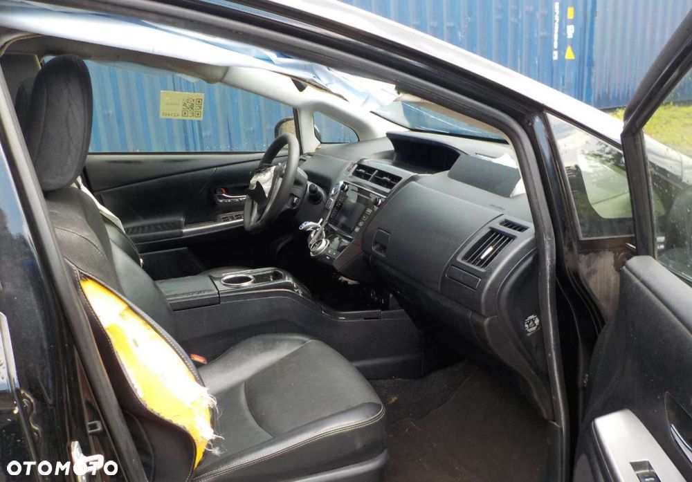 Toyota Prius+ - 13