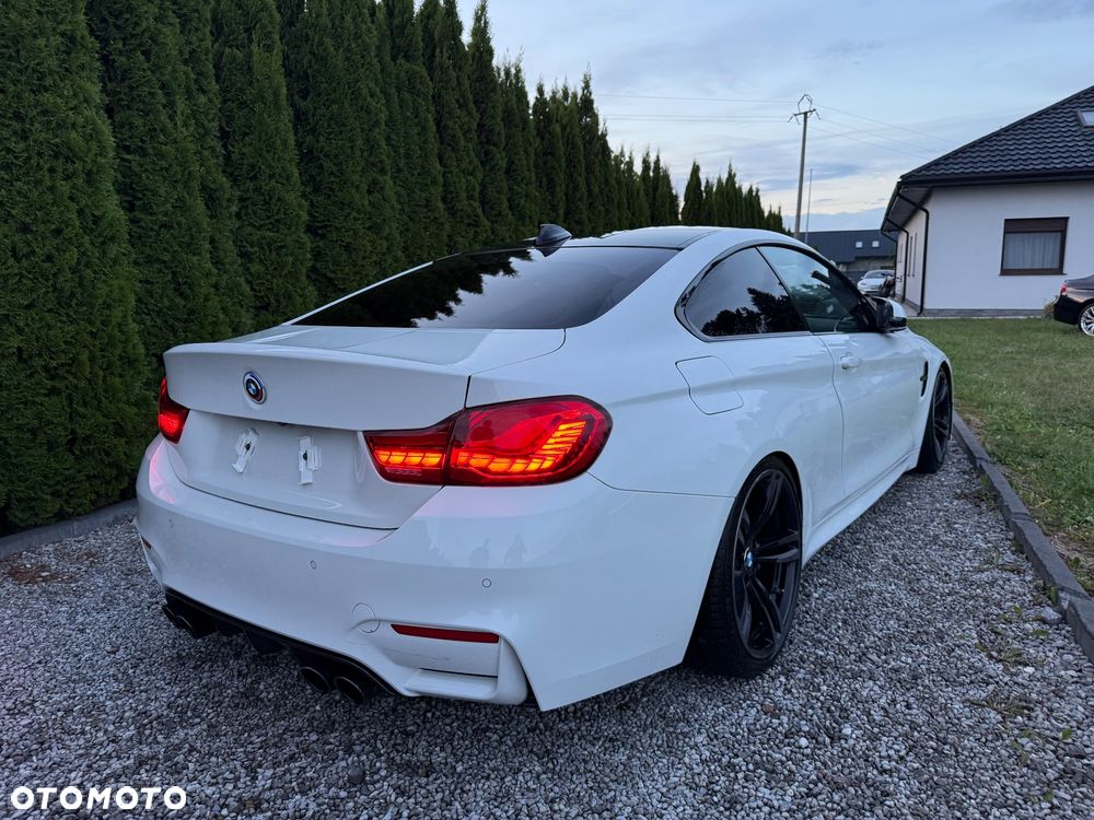 BMW M4 DKG - 18