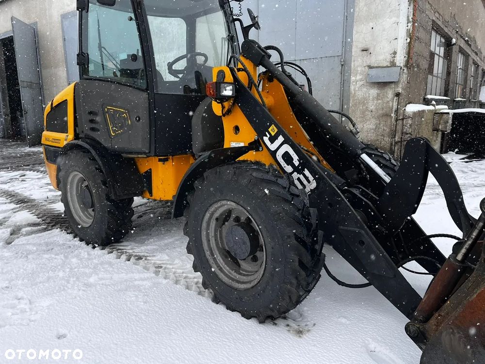 JCB 406 T4 - 1
