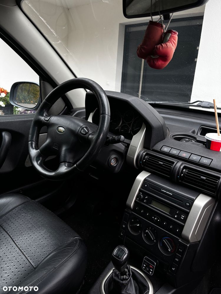 Land Rover Freelander 2.0 D - 11