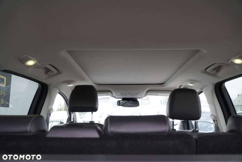 Ford Kuga 2.0 TDCi 2x4 Titanium - 24