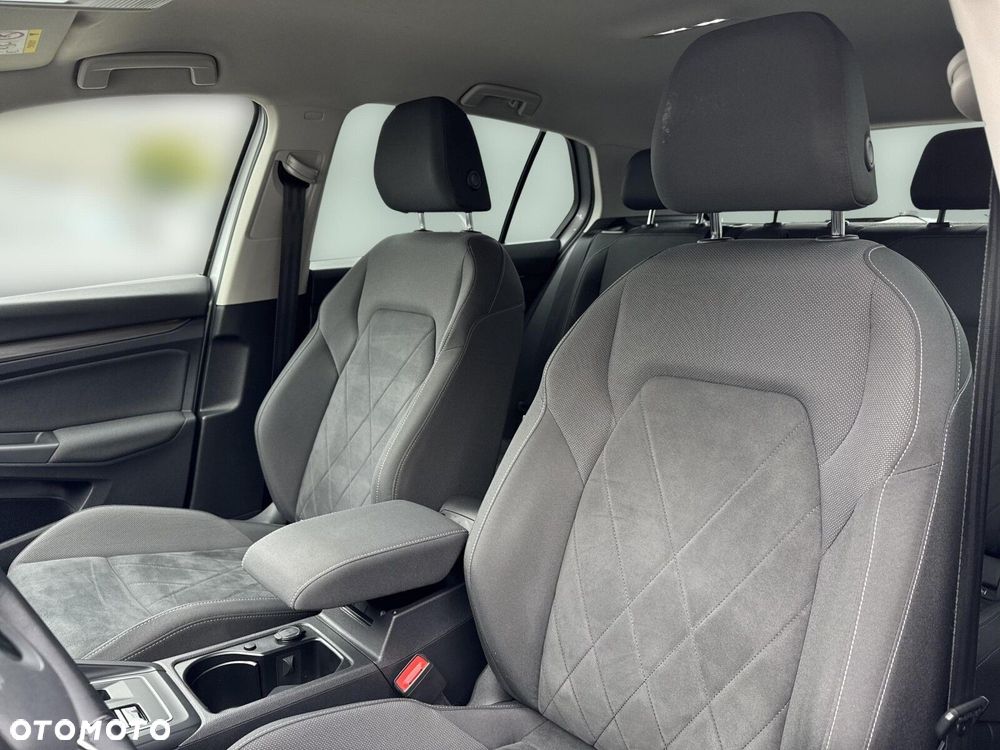 Volkswagen Golf VIII 1.4 TSI Plug-In Hybrid Style DSG - 12