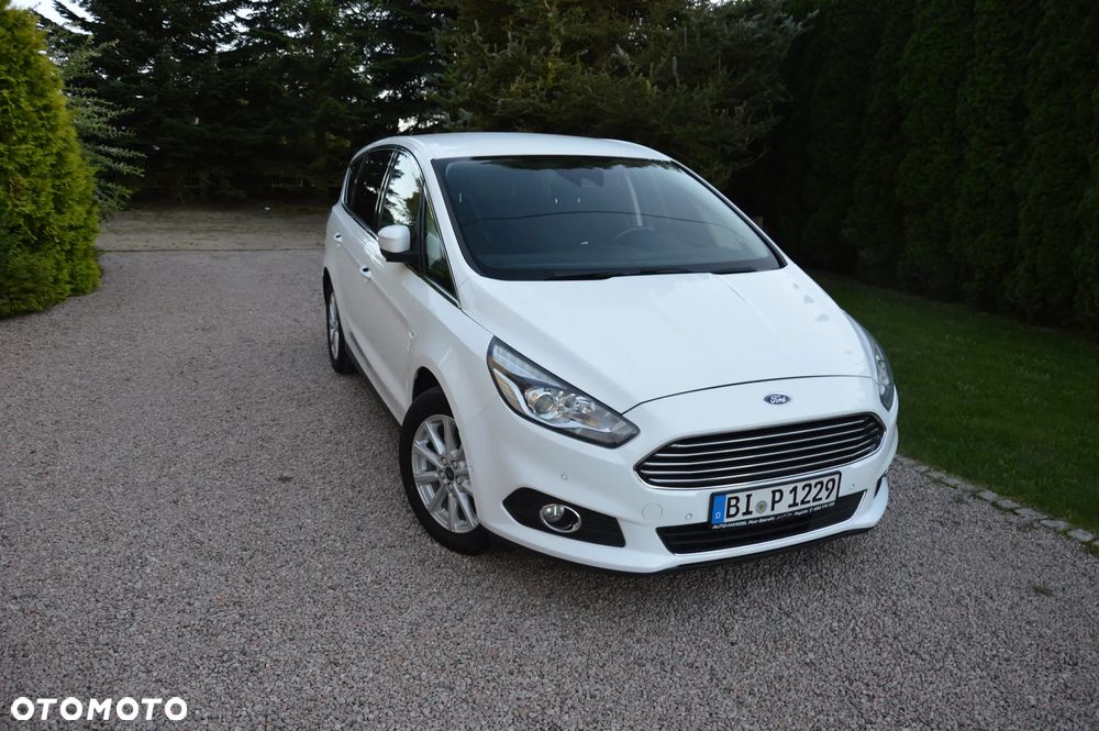 Ford S-Max - 11
