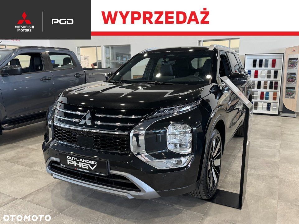 Mitsubishi Outlander - 1