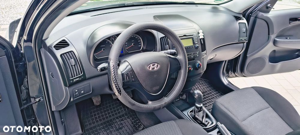 Hyundai i30 1.6 CRDi blue Classic - 19