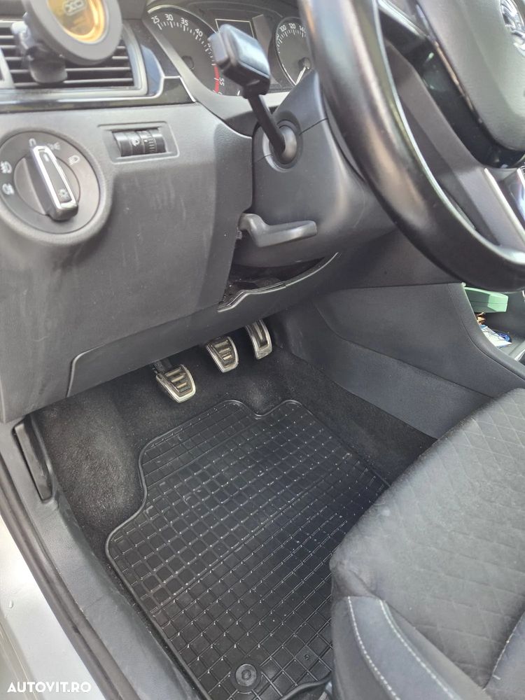 Skoda RAPID Spaceback 1.6 TDI Ambition - 11