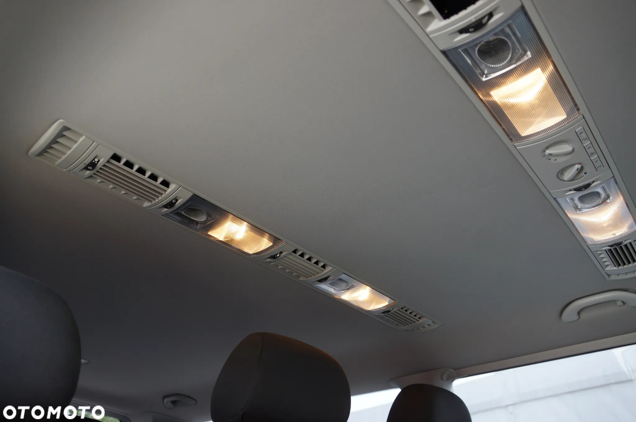 Volkswagen Caravelle TDI L2 Comfortline - 26