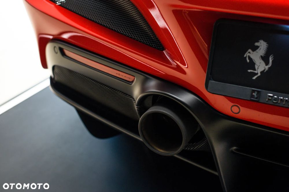 Ferrari F8 Spider Standard - 18