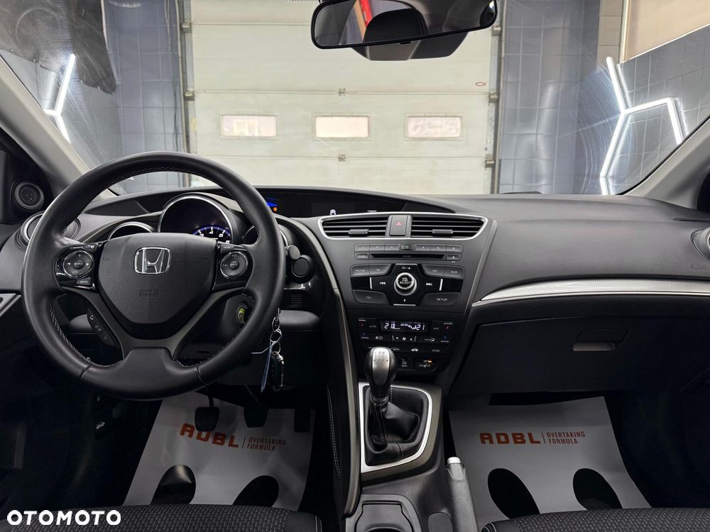 Honda Civic 1.8 i-VTEC Sport Black Edition - 14