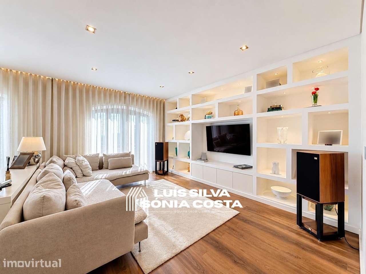 Apartamento T4 Duplex c/ 270 m2, Último Andar, Garagem para 2... - Grande imagem: 2/38