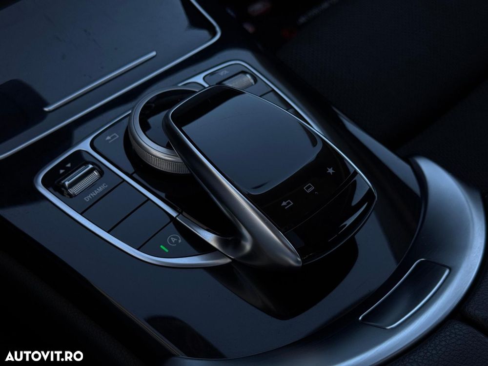 Mercedes-Benz C - 25