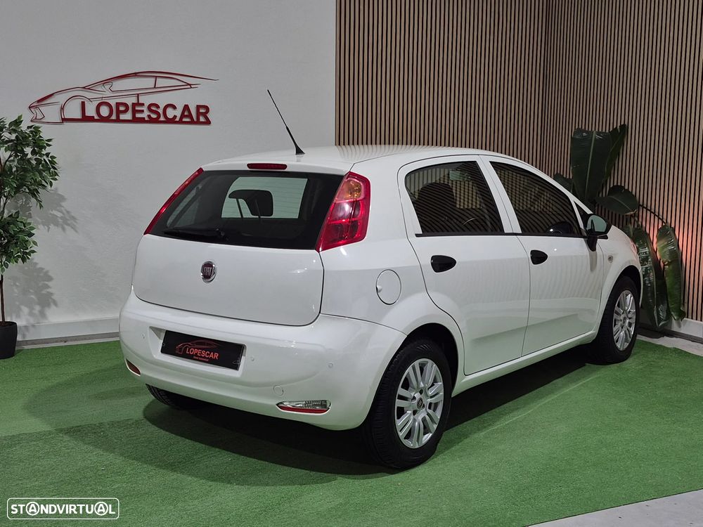 Fiat Punto 1.2 Lounge S&S - 7