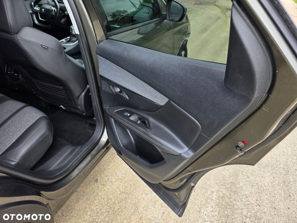 Peugeot 3008 - 30