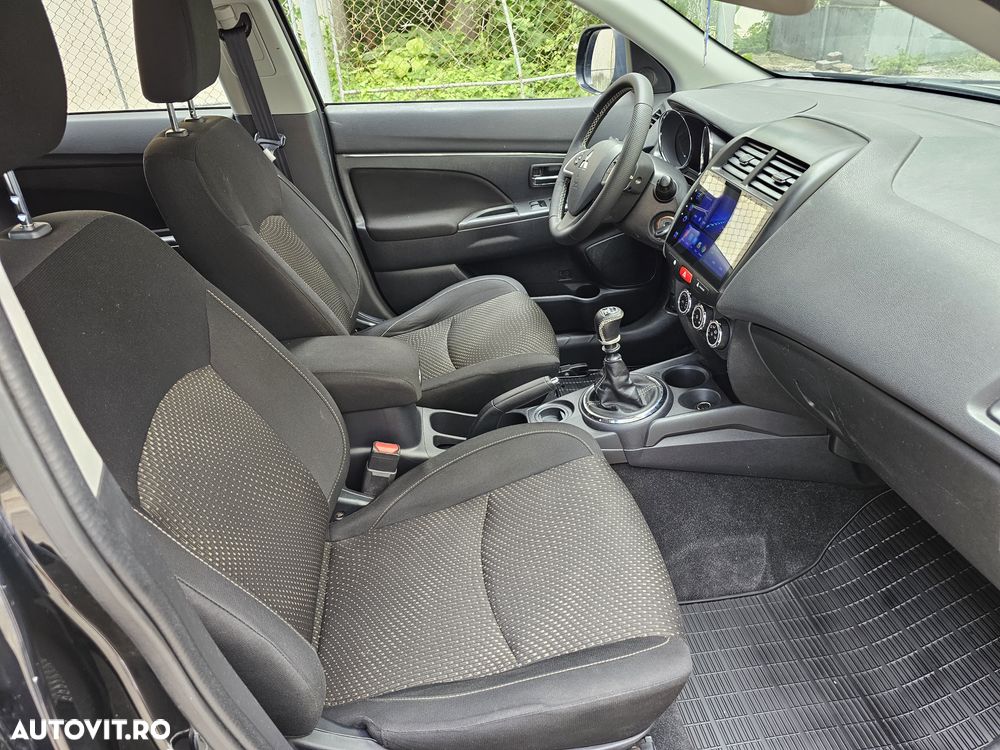 Mitsubishi ASX - 9