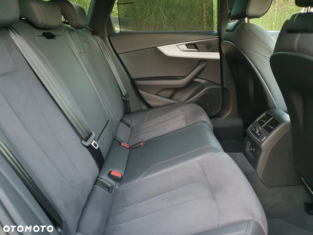 Audi A4 Avant 40 TDI quattro S tronic S line - 22