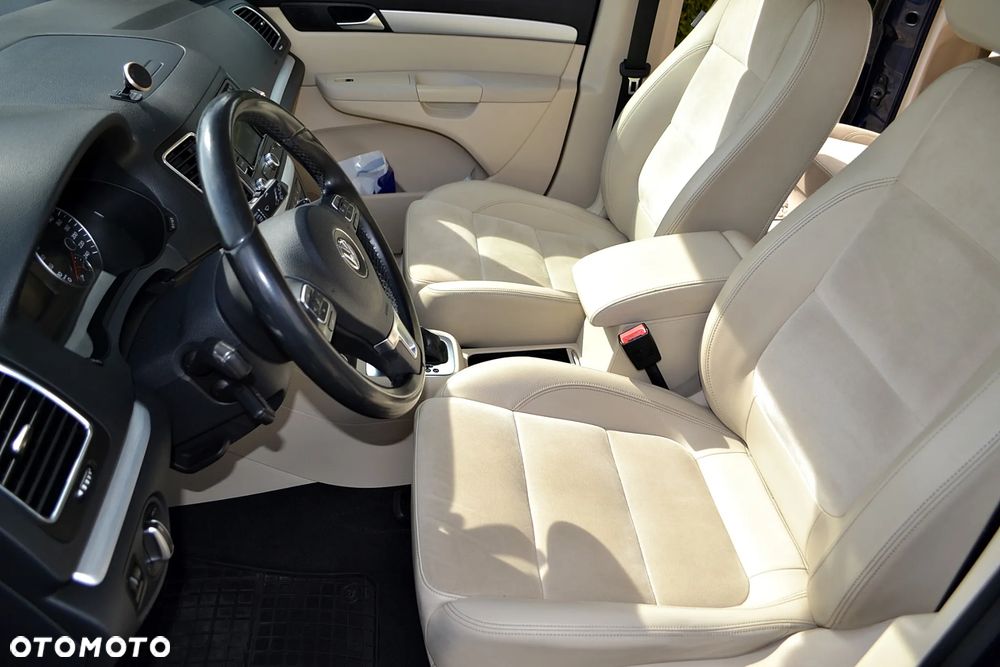 Volkswagen Sharan 2.0 TDI DSG BlueMotion Technology Highline - 21