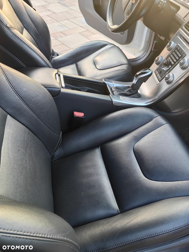 Volvo XC 60 D4 Drive-E Summum - 36